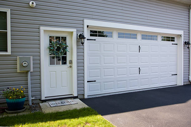 24/7 Emergency Garage Door Off Track Repair experts in Newport News, VA